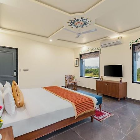 Hotel Traavista Aravali Mahal Udaipur Esterno foto