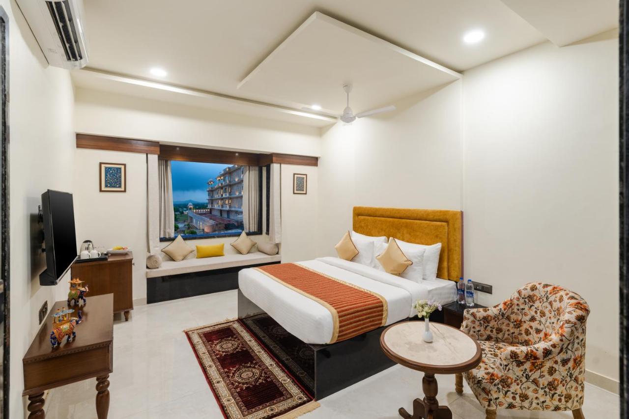 Hotel Traavista Aravali Mahal Udaipur Esterno foto