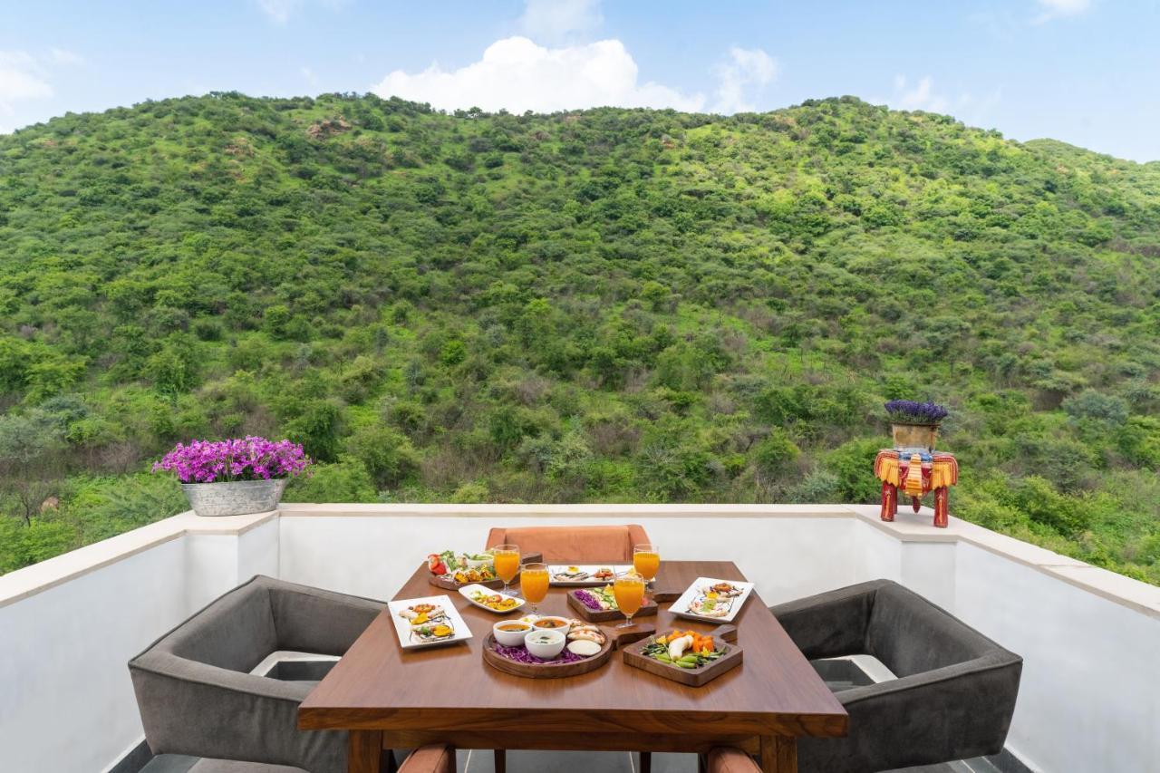 Hotel Traavista Aravali Mahal Udaipur Esterno foto