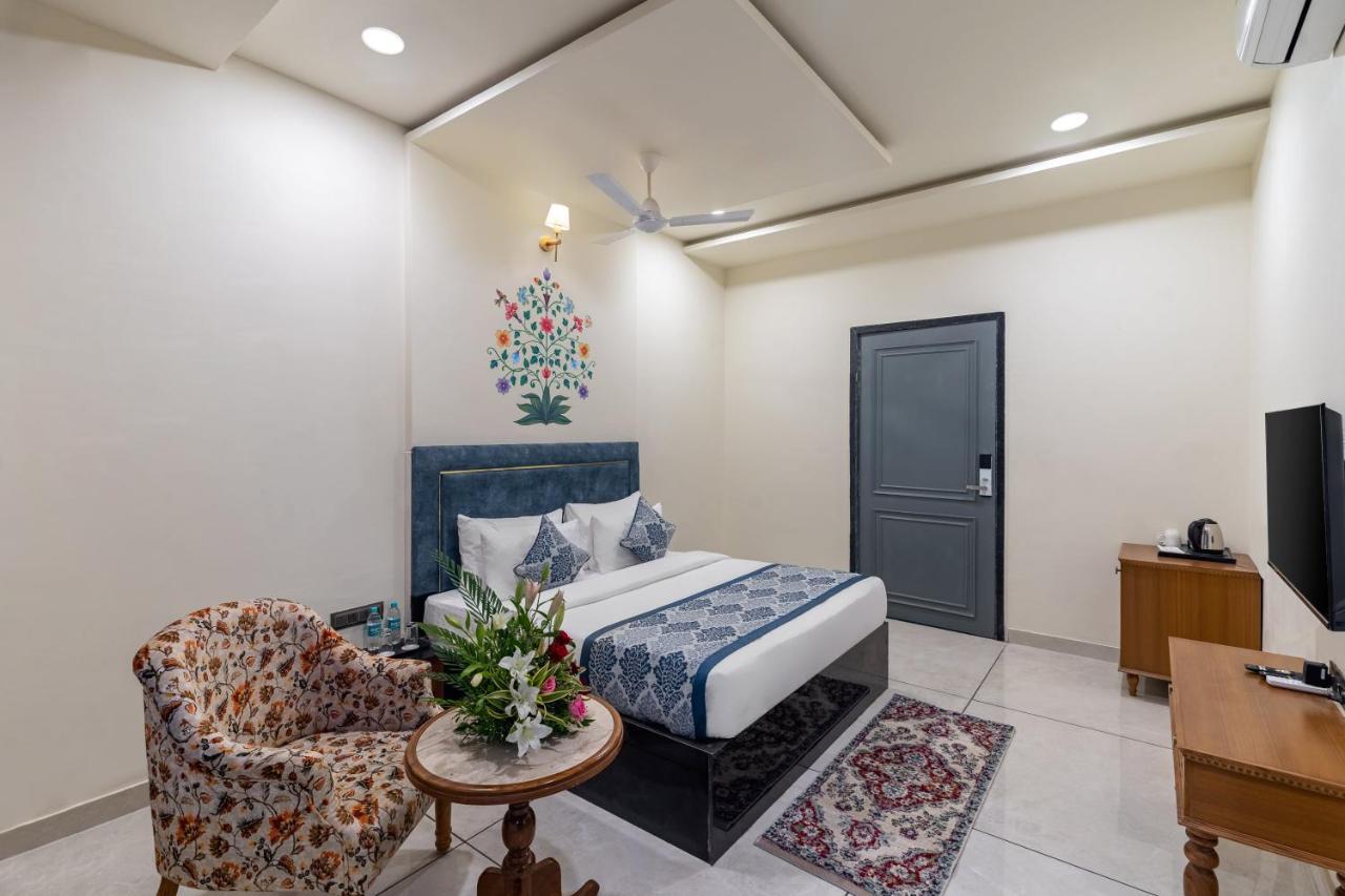 Hotel Traavista Aravali Mahal Udaipur Esterno foto