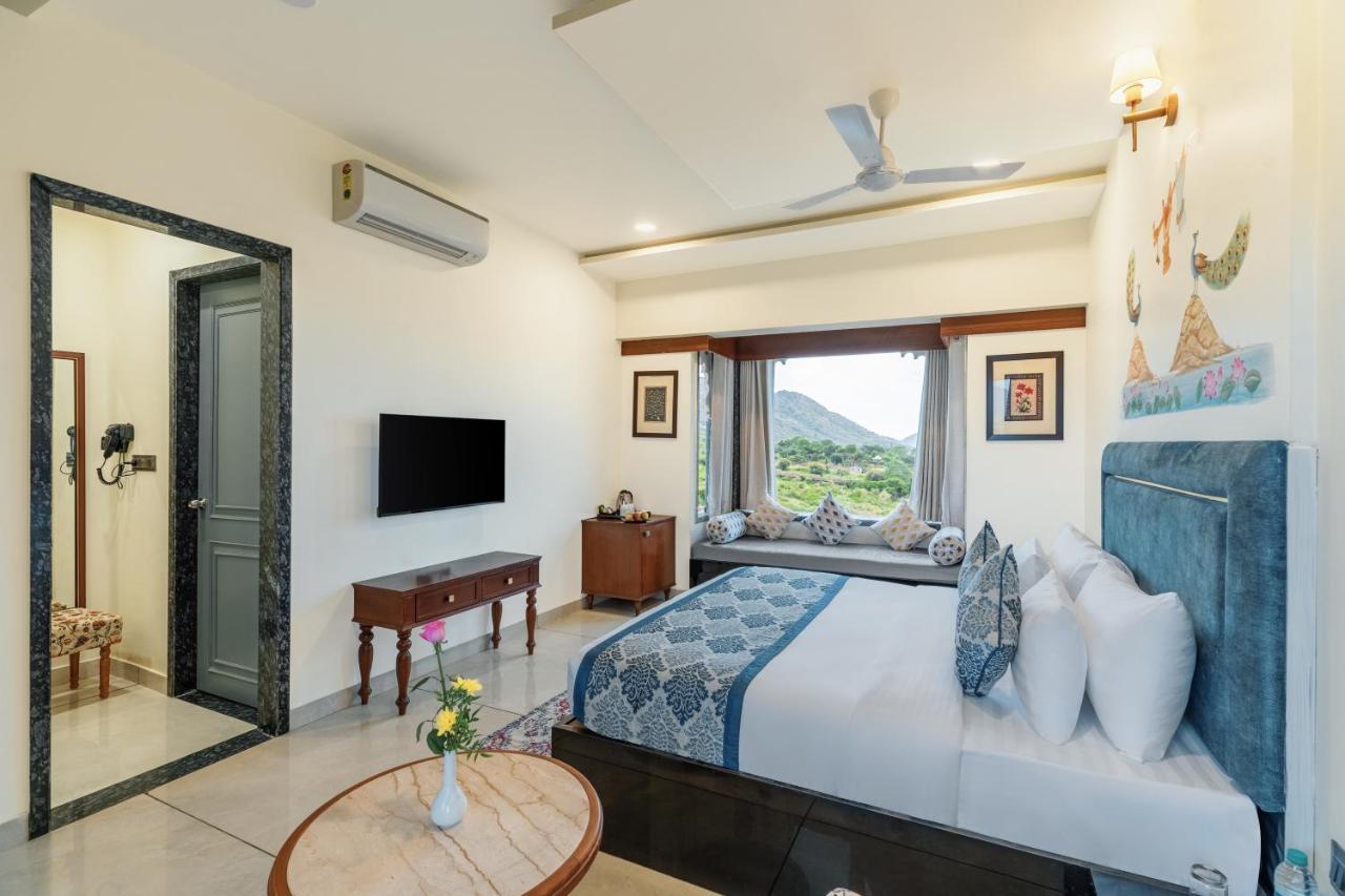 Hotel Traavista Aravali Mahal Udaipur Esterno foto