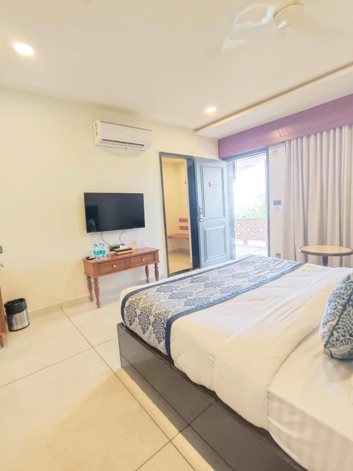 Hotel Traavista Aravali Mahal Udaipur Esterno foto